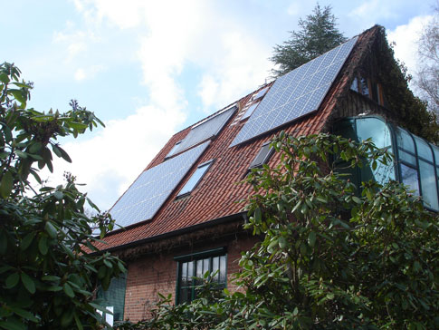 Solarthermie und Photovoltaik bei Energiestation 1