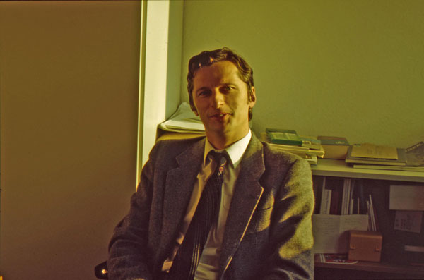Dr. Johannes Spallek im Büro 1983