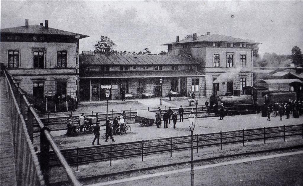 Abgebildet ist der Bahnhof Bad Oldesloe © Stadtarchiv Bad Oldesloe