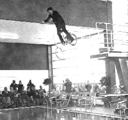 Arnim Dahl bei der Eröffnung der Barsbütteler Schwimmhalle (Marfels-Archiv)