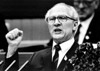 Erich Honecker: Die Partei, die Partei  ...