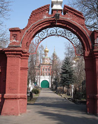 Eingang zum Nowodewitschi-Friedhof 