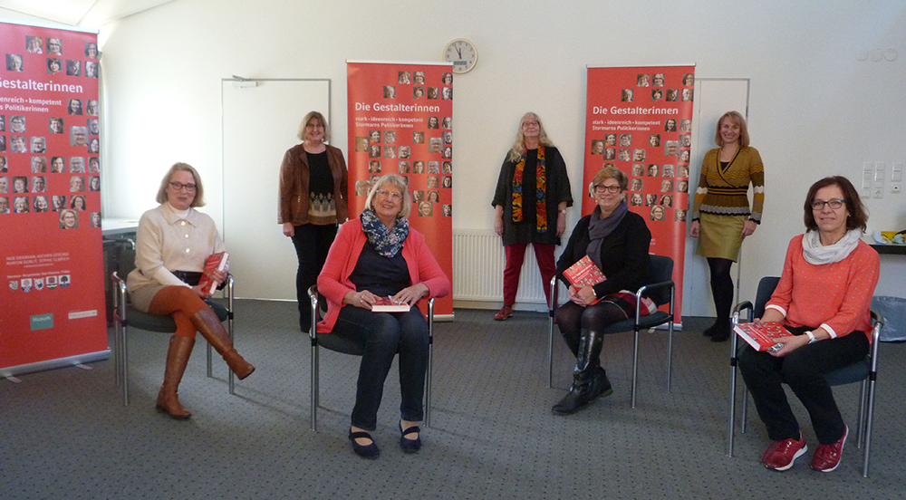 Wie Stormarns Politikerinnen gestalten – Gleichstellungsbeauftragte interviewen Frauen in der Kommunalpolitik und geben ein Buch dazu heraus