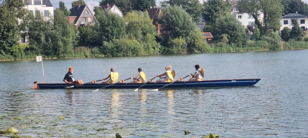 Mit Teamgeist und Spaß auf dem Wasser: Erfolgreiche Teilnahme der Kreisverwaltung beim 18. Reinfelder Rudervergnügen