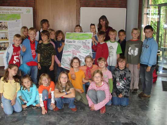 Klasse 3b aus Bargfeld Stegen in der Klimaschutz-Ausstellung 2007