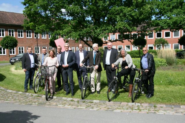 Sternradtour 2016 mit über 100 Radfahrer/innen